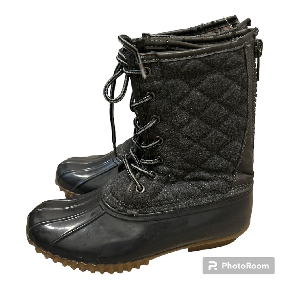 Madden Girl Women's Duck
Boots Rain Gray Quilted Lace Up Mid Calf Size 6.5